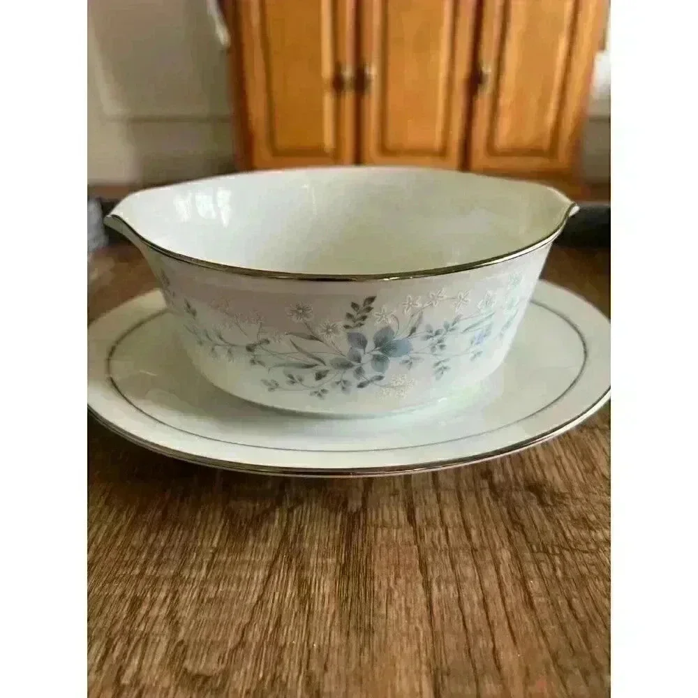 Noritake Carolyn 2693 | Gravy Bowl | Contemporary Fine China | Vintage